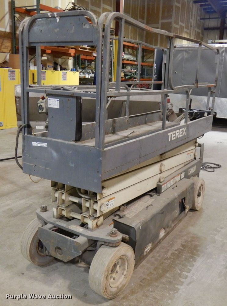 image for item HD9234 Terex TSM20  scissor lift