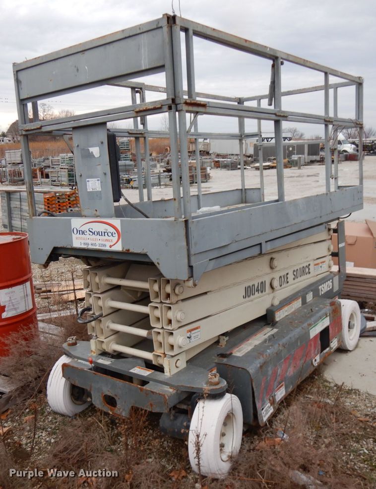 image for item HD9236 Terex TSM26  scissor lift