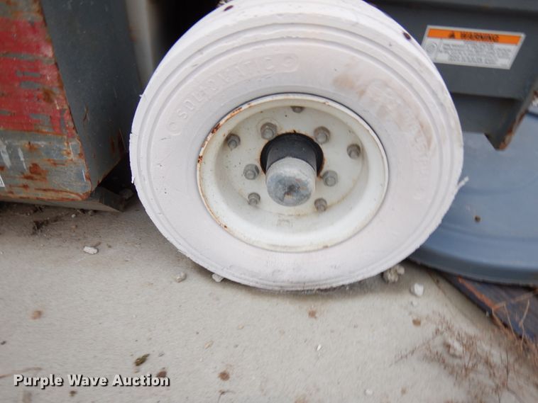 image for item HD9236 Terex TSM26  scissor lift