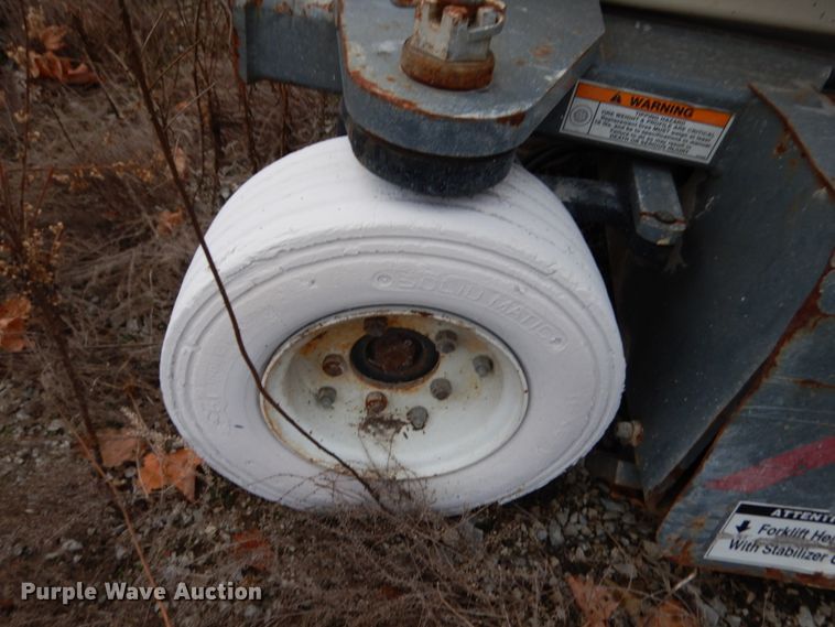 image for item HD9236 Terex TSM26  scissor lift