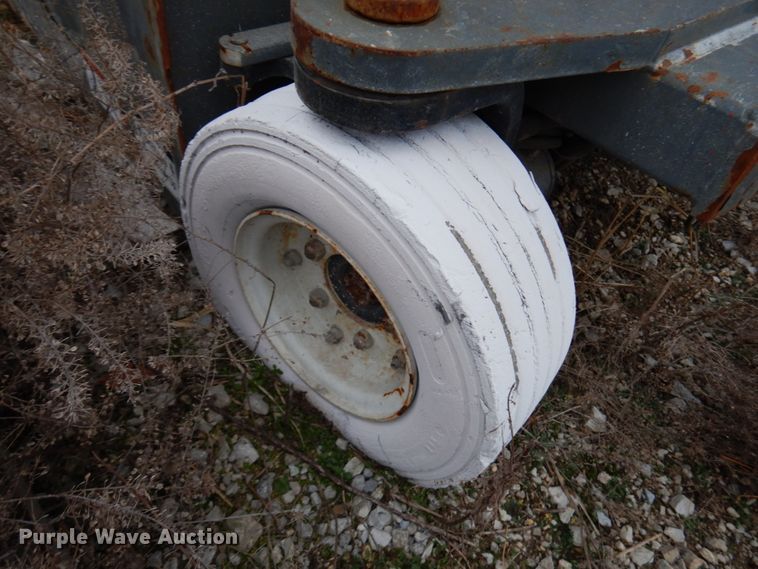 image for item HD9236 Terex TSM26  scissor lift