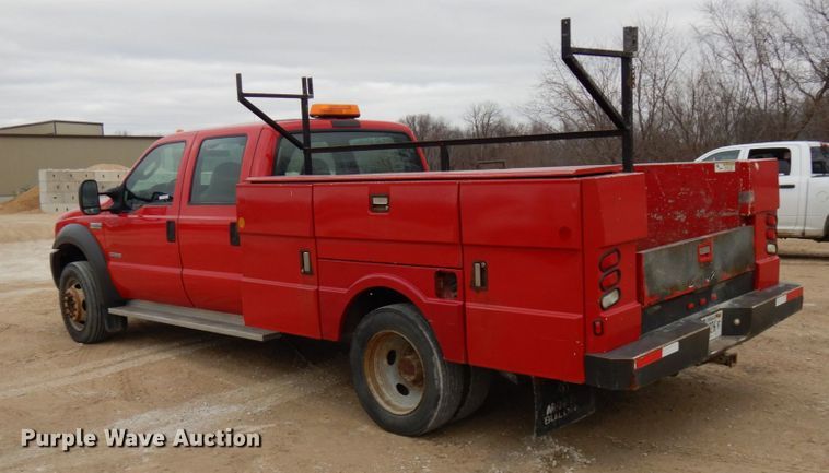 image for item HD9237 2005 Ford F450 Super Duty  Crew Cab utility truck