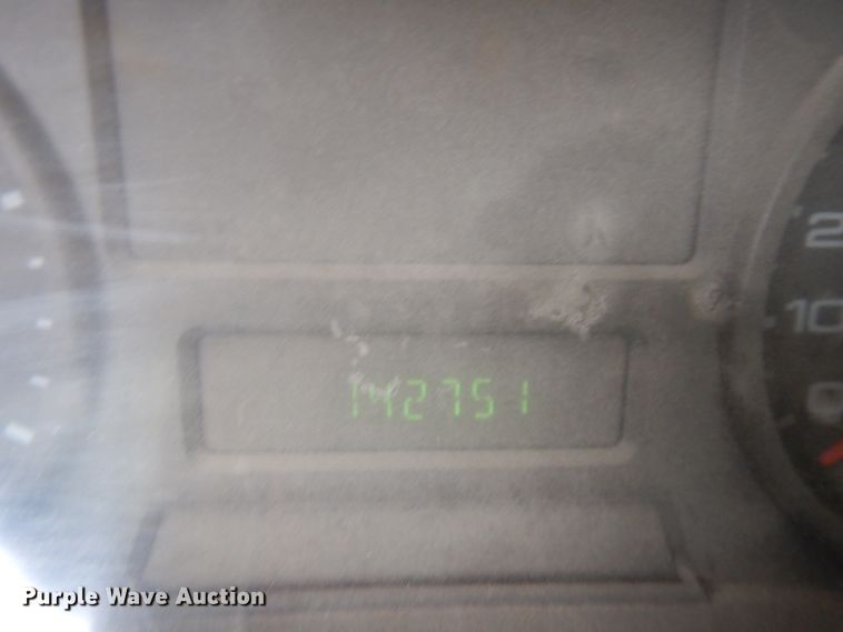 image for item HD9237 2005 Ford F450 Super Duty  Crew Cab utility truck