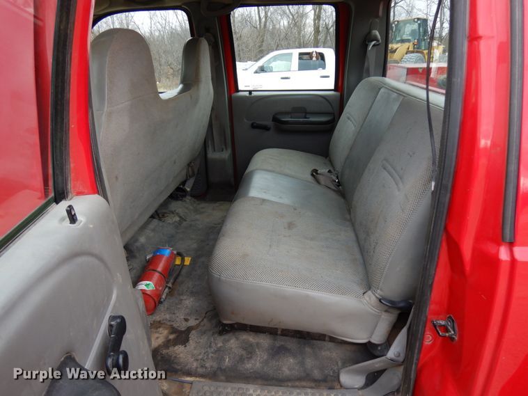 image for item HD9237 2005 Ford F450 Super Duty  Crew Cab utility truck