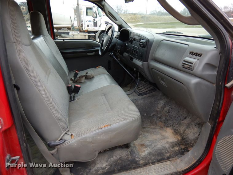 image for item HD9237 2005 Ford F450 Super Duty  Crew Cab utility truck