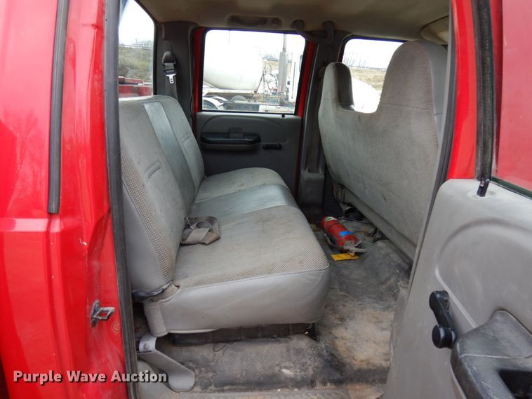 image for item HD9237 2005 Ford F450 Super Duty  Crew Cab utility truck