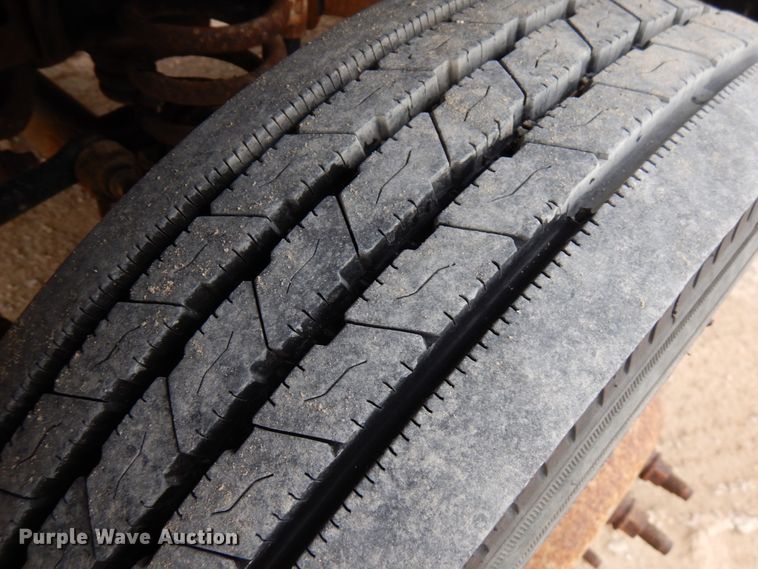 image for item HD9237 2005 Ford F450 Super Duty  Crew Cab utility truck