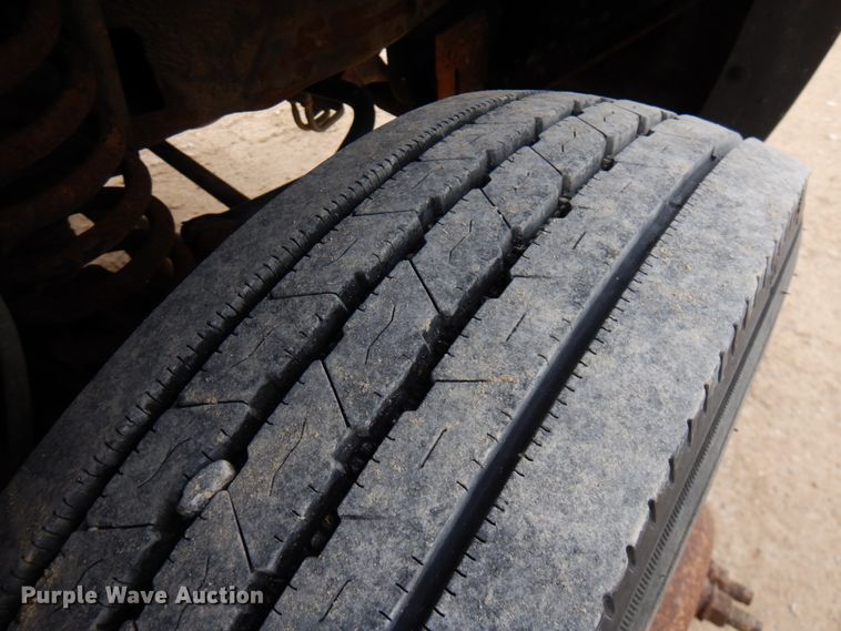 image for item HD9237 2005 Ford F450 Super Duty  Crew Cab utility truck