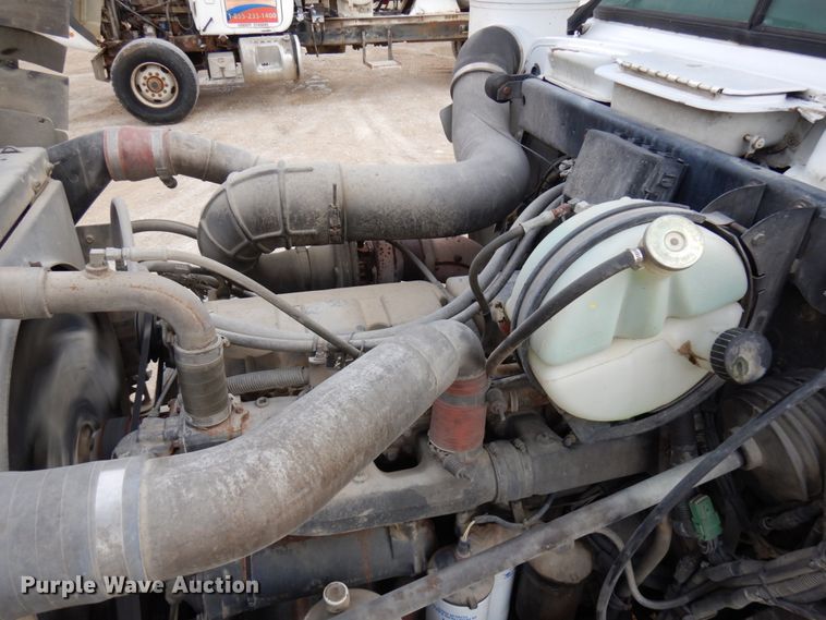 image for item HD9238 1999 Mack RD  ready mix truck