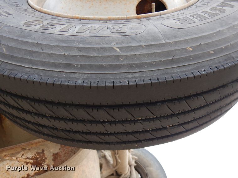 image for item HD9238 1999 Mack RD  ready mix truck