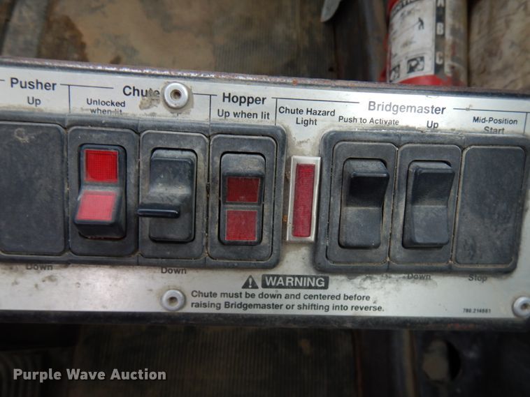 image for item HD9239 1997 Mack RD690S  ready mix truck