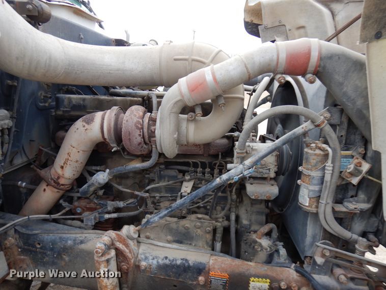 image for item HD9239 1997 Mack RD690S  ready mix truck