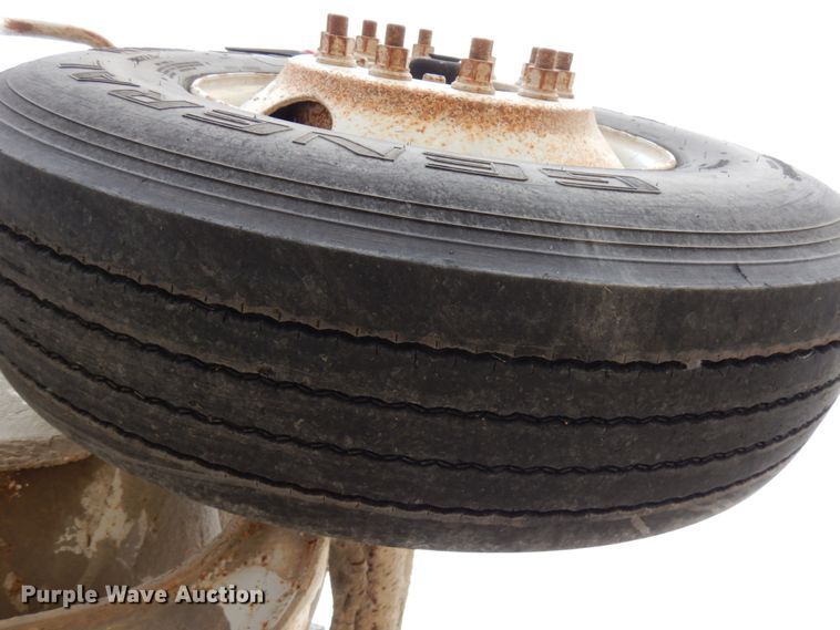 image for item HD9239 1997 Mack RD690S  ready mix truck