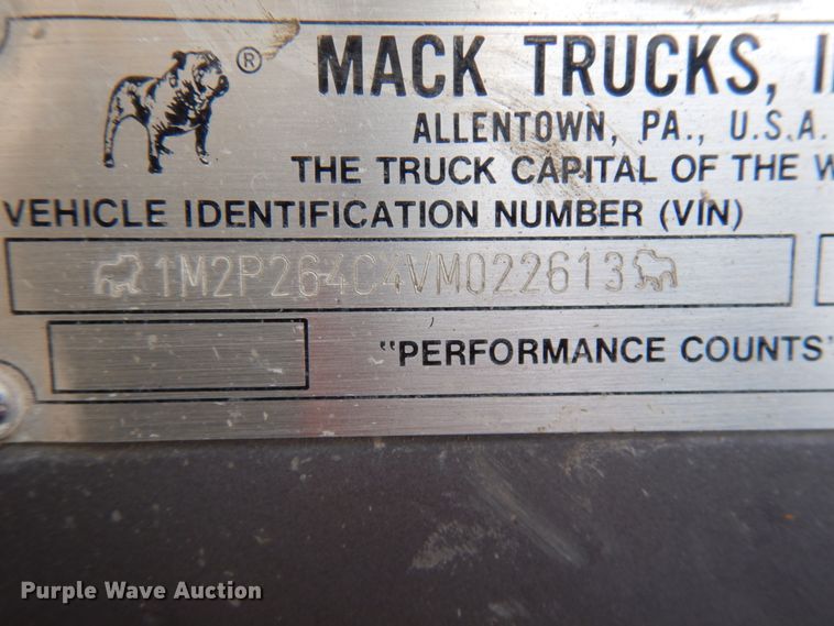 image for item HD9239 1997 Mack RD690S  ready mix truck