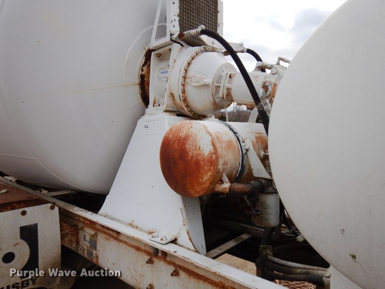 image for item HD9241 1999 Mack RD  ready mix truck