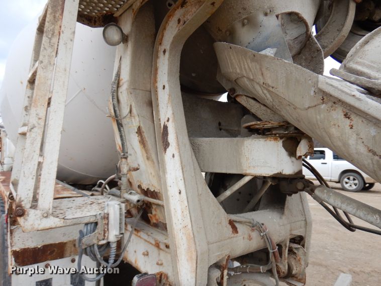 image for item HD9241 1999 Mack RD  ready mix truck