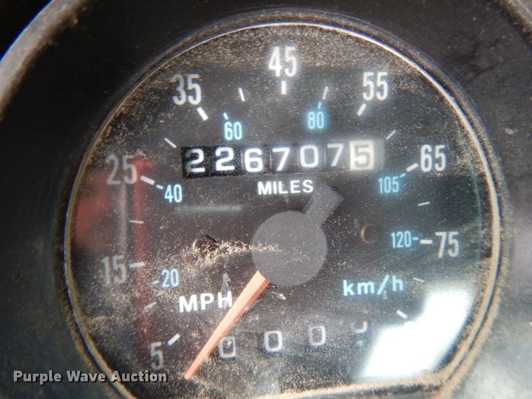 image for item HD9241 1999 Mack RD  ready mix truck