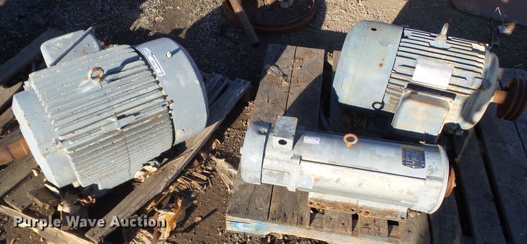 image for item HF9779 (3) electric motors
