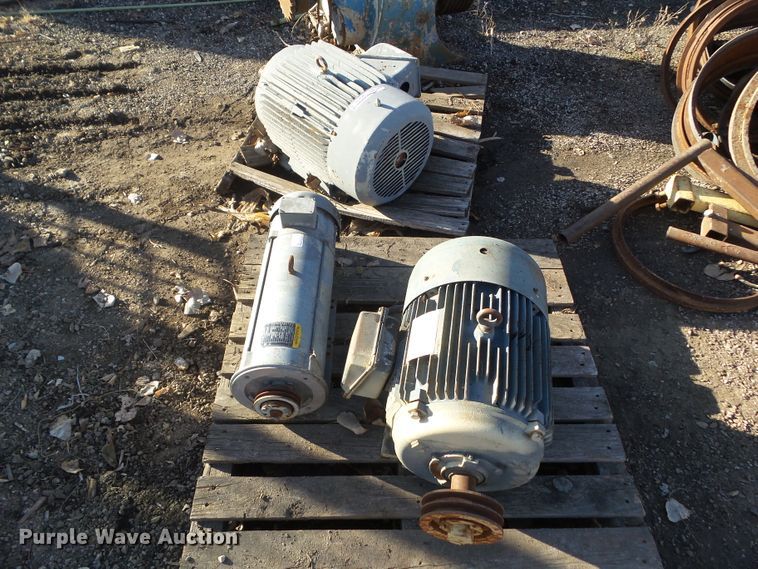 image for item HF9779 (3) electric motors