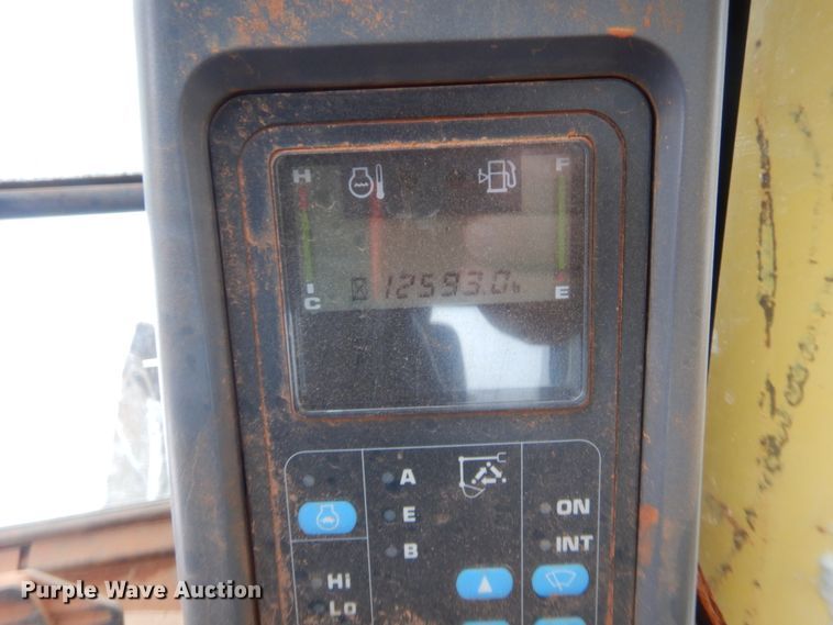 image for item HG9754 2005 Komatsu PC308USLC-3 excavator