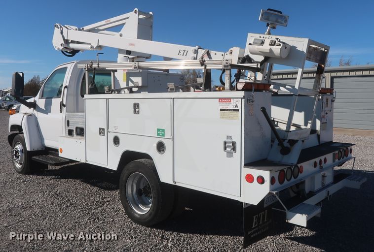 image for item HK9608 2009 GMC C5500  bucket truck
