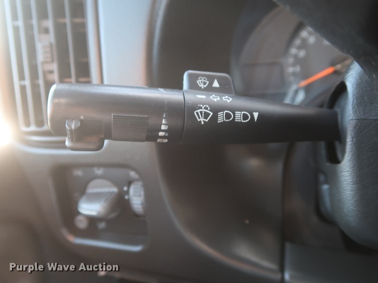 image for item HK9608 2009 GMC C5500  bucket truck