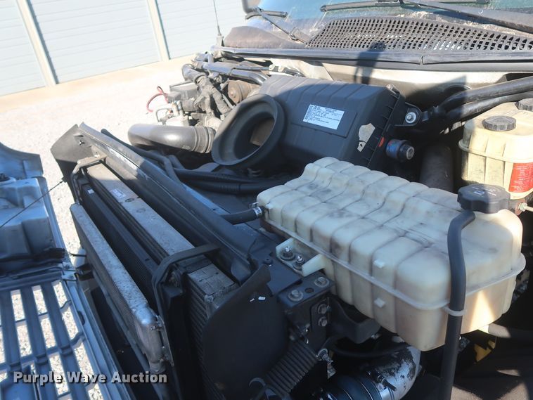 image for item HK9608 2009 GMC C5500  bucket truck