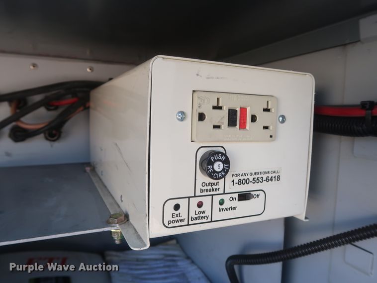 image for item HK9608 2009 GMC C5500  bucket truck