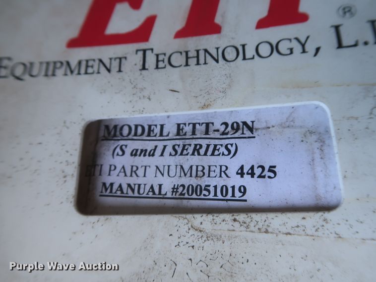 image for item HK9608 2009 GMC C5500  bucket truck