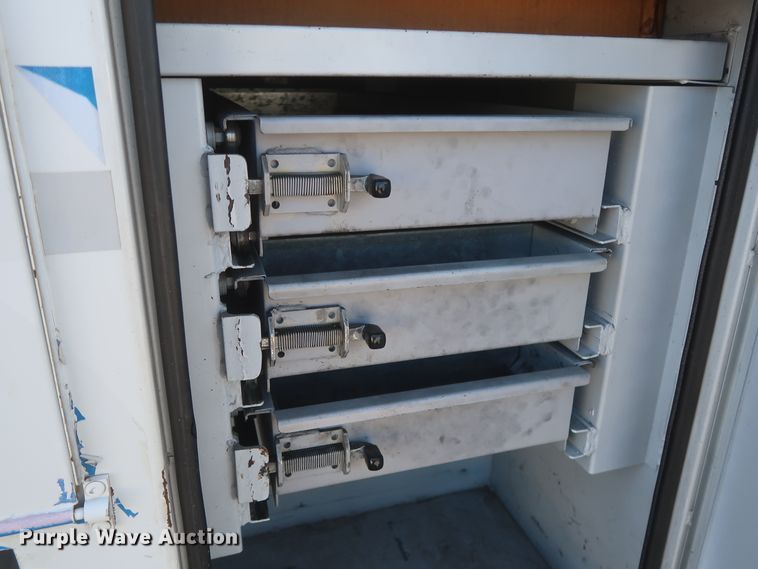 image for item HK9608 2009 GMC C5500  bucket truck