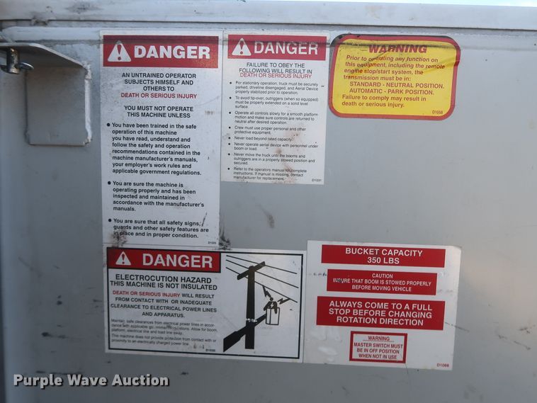 image for item HK9608 2009 GMC C5500  bucket truck