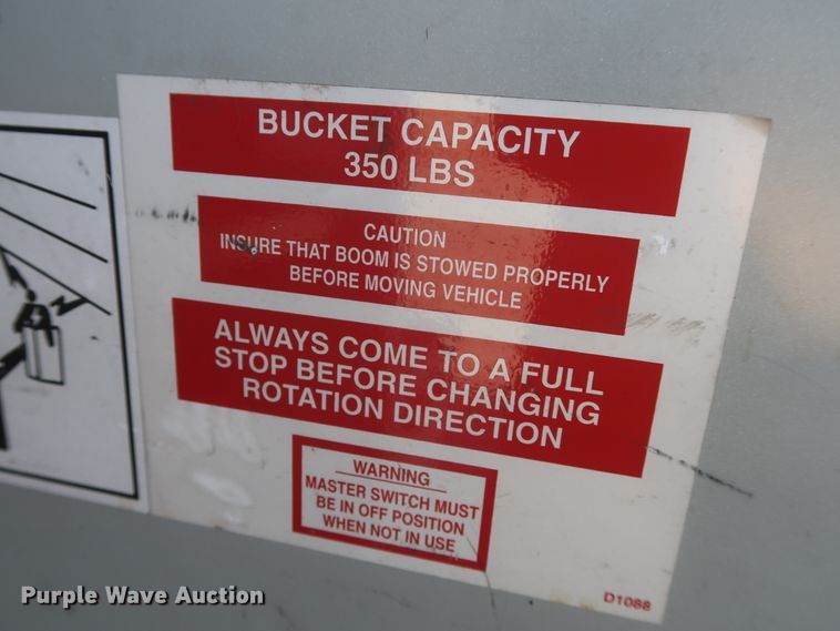 image for item HK9608 2009 GMC C5500  bucket truck