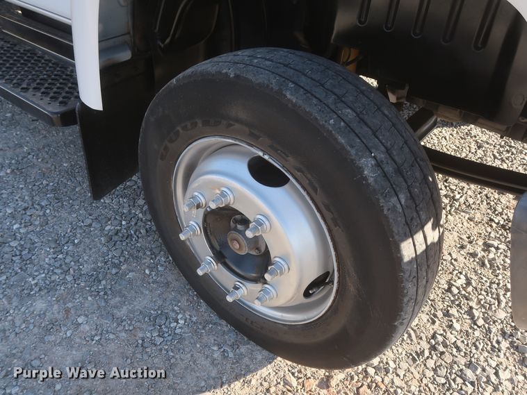 image for item HK9608 2009 GMC C5500  bucket truck