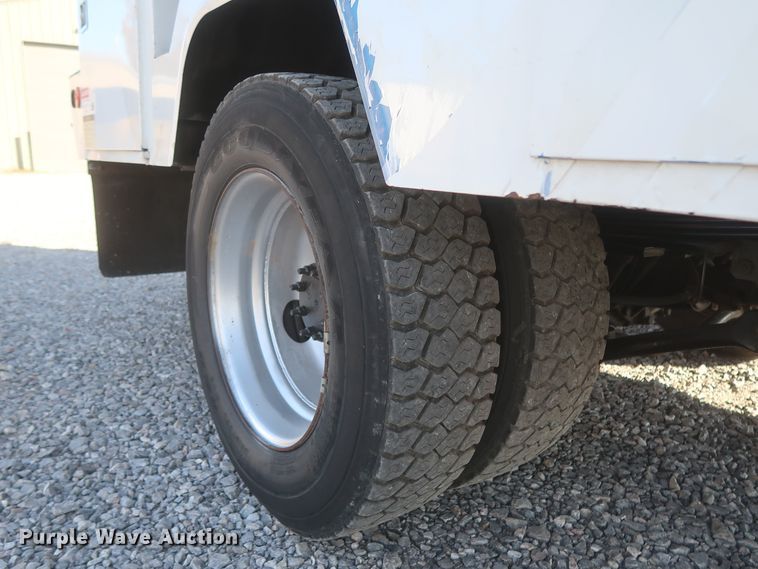 image for item HK9608 2009 GMC C5500  bucket truck