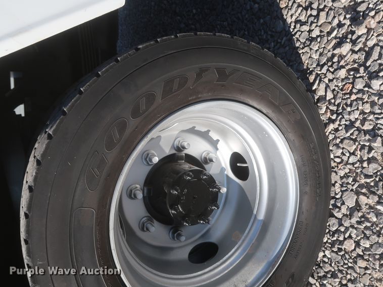 image for item HK9608 2009 GMC C5500  bucket truck