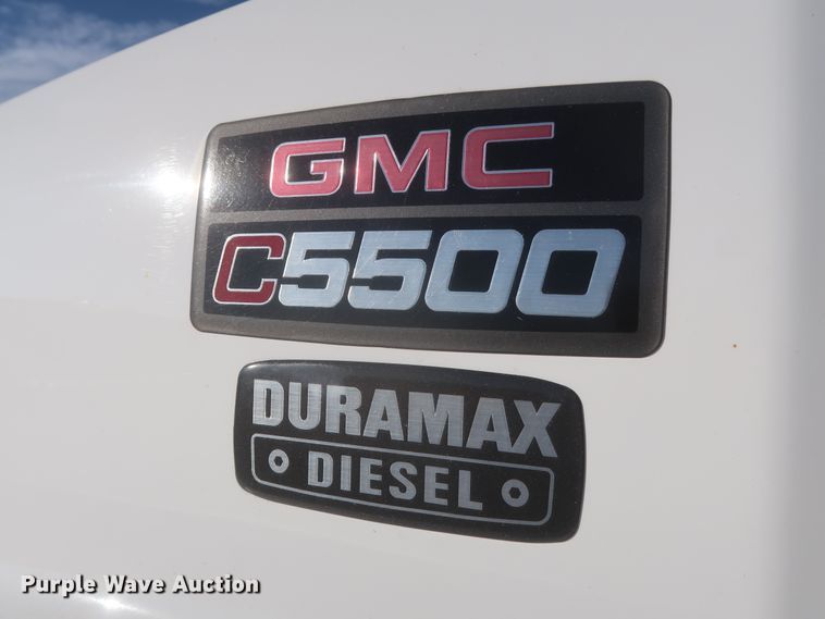 image for item HK9608 2009 GMC C5500  bucket truck