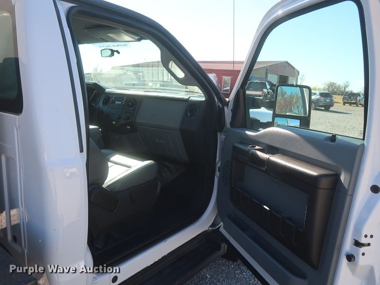 image for item HK9610 2015 Ford F550 Super Duty XL  sewer jetter truck