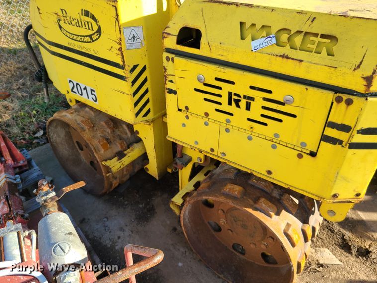 image for item HM9332 2001 Wacker RT820  trench compactor