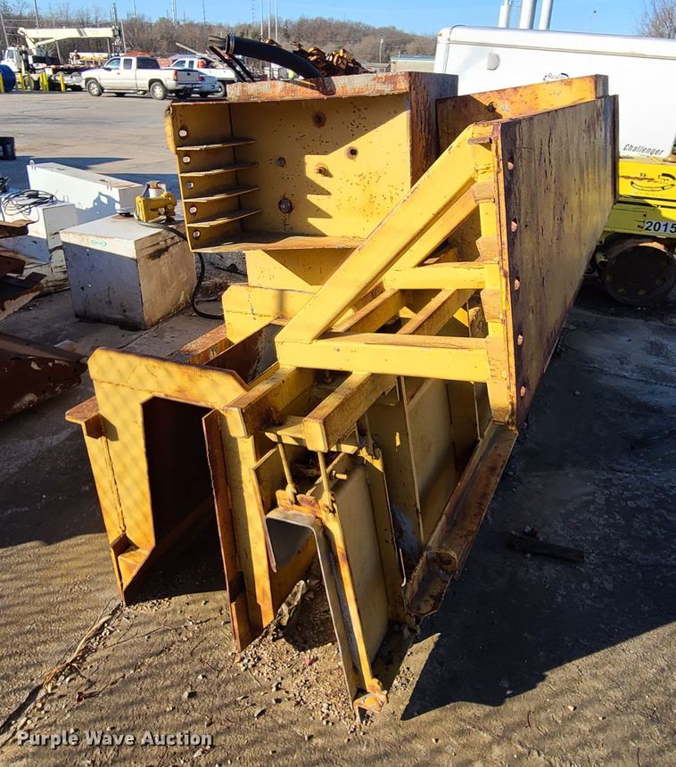 image for item HM9333 Concrete curb forms