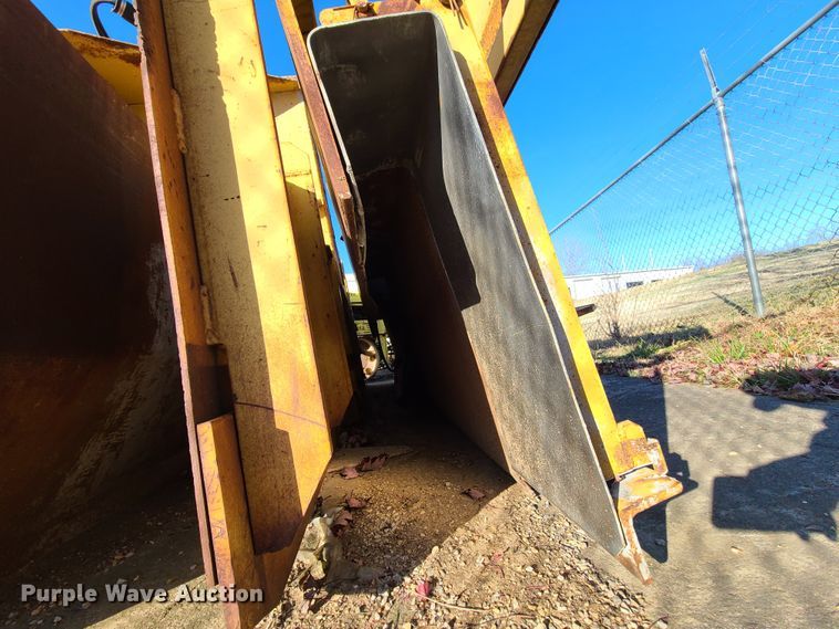 image for item HM9333 Concrete curb forms