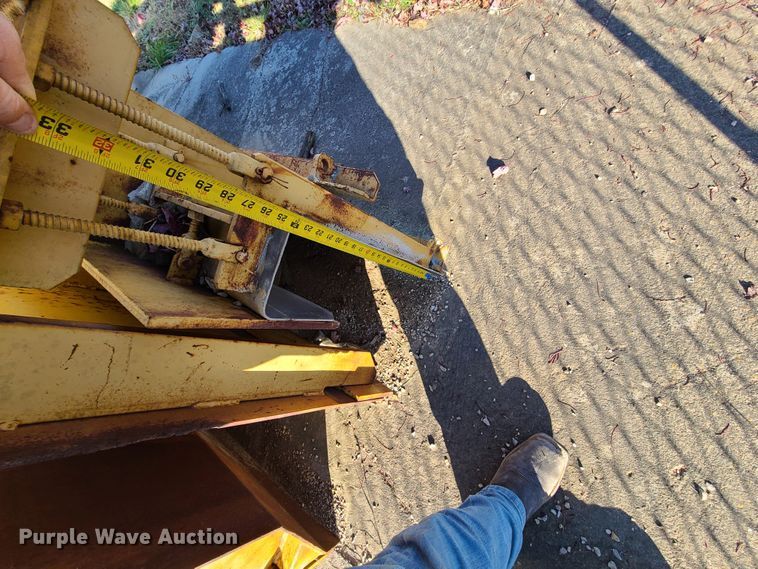 image for item HM9333 Concrete curb forms