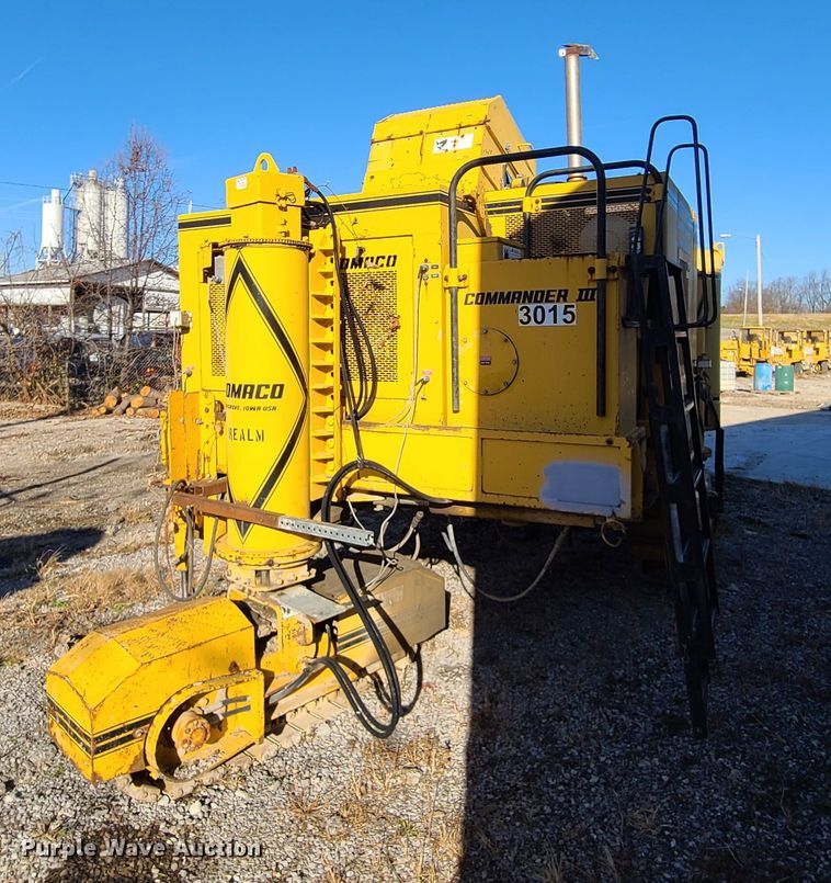 image for item HM9337 Gomaco GT6300 curb machine