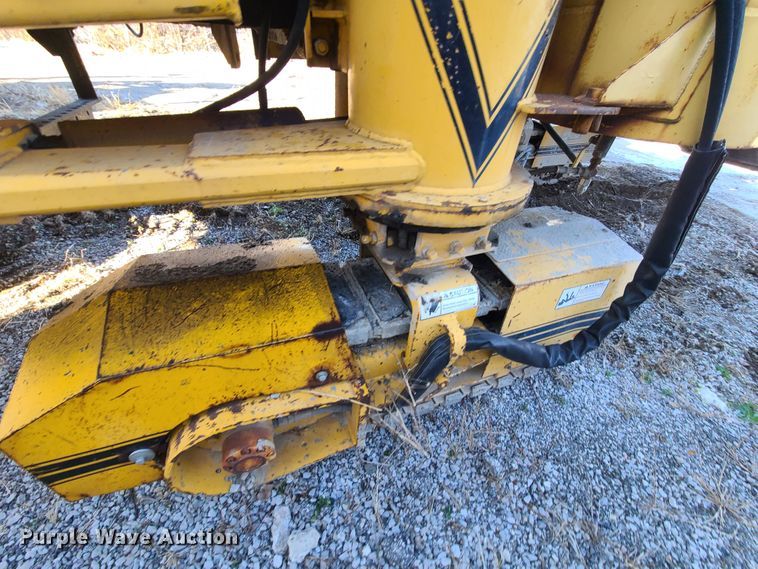 image for item HM9337 Gomaco GT6300 curb machine