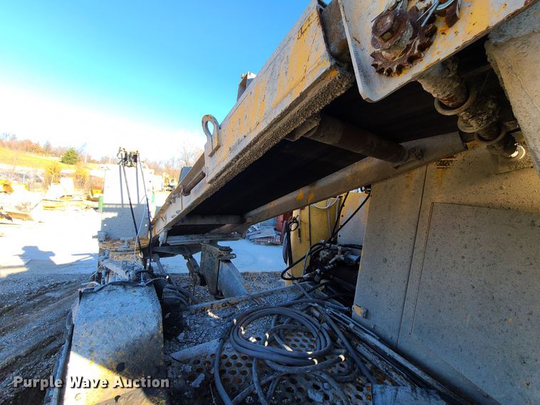 image for item HM9337 Gomaco GT6300 curb machine