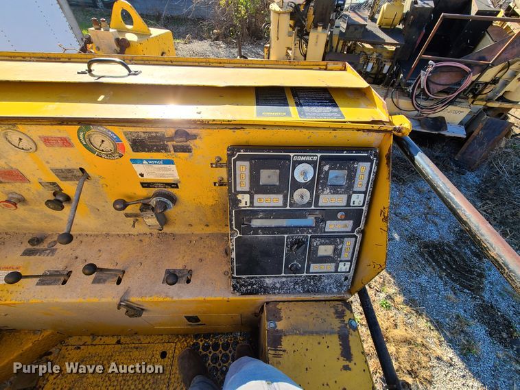 image for item HM9337 Gomaco GT6300 curb machine