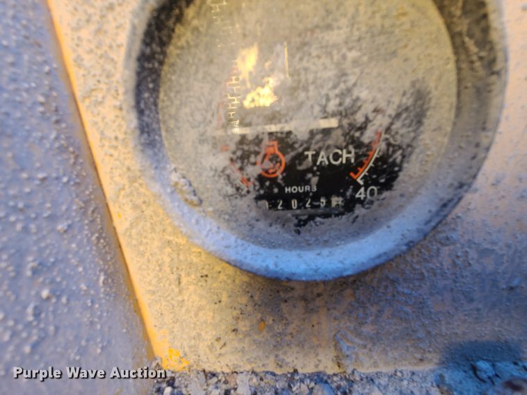 image for item HM9337 Gomaco GT6300 curb machine