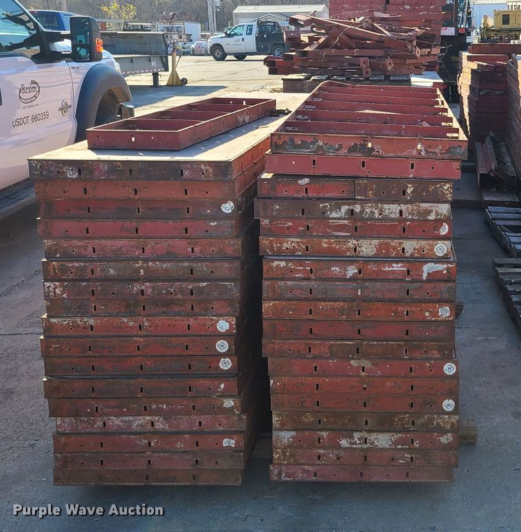 image for item HM9338 Simons concrete forms