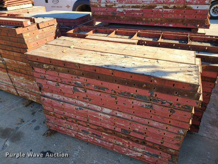 image for item HM9338 Simons concrete forms