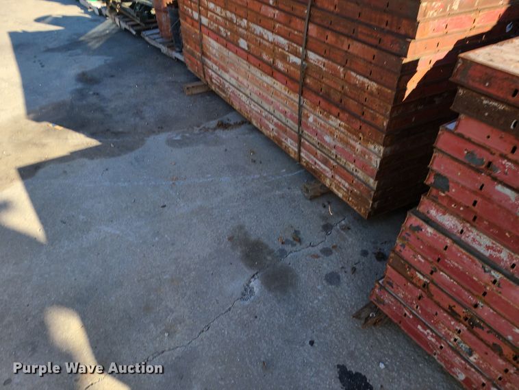 image for item HM9338 Simons concrete forms