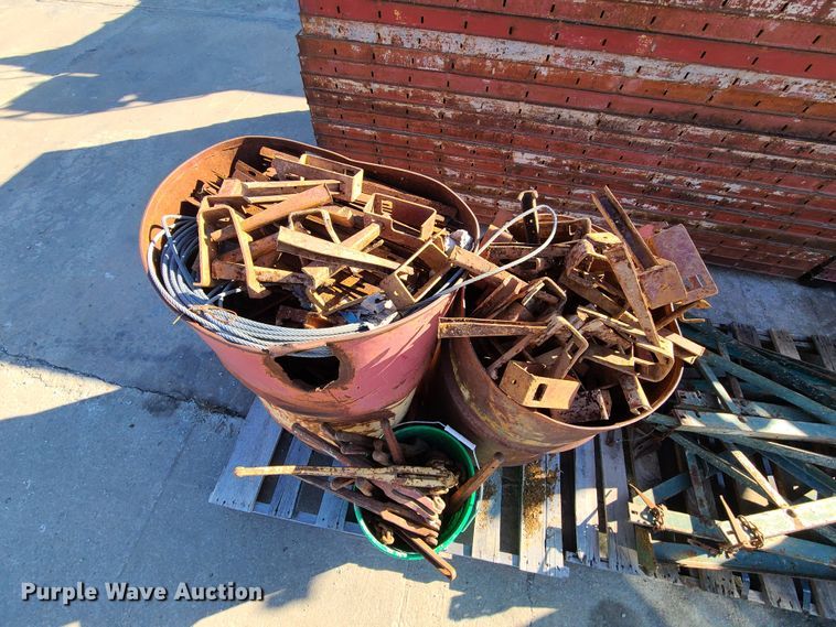 image for item HM9338 Simons concrete forms